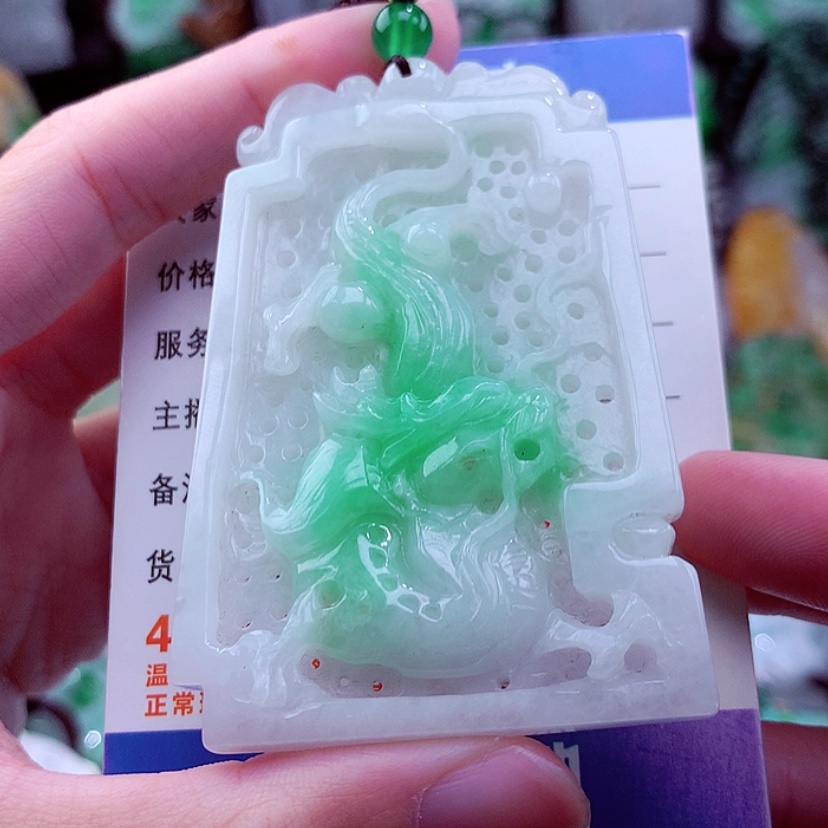 【闪购商品】翡翠颈饰未镶嵌天然