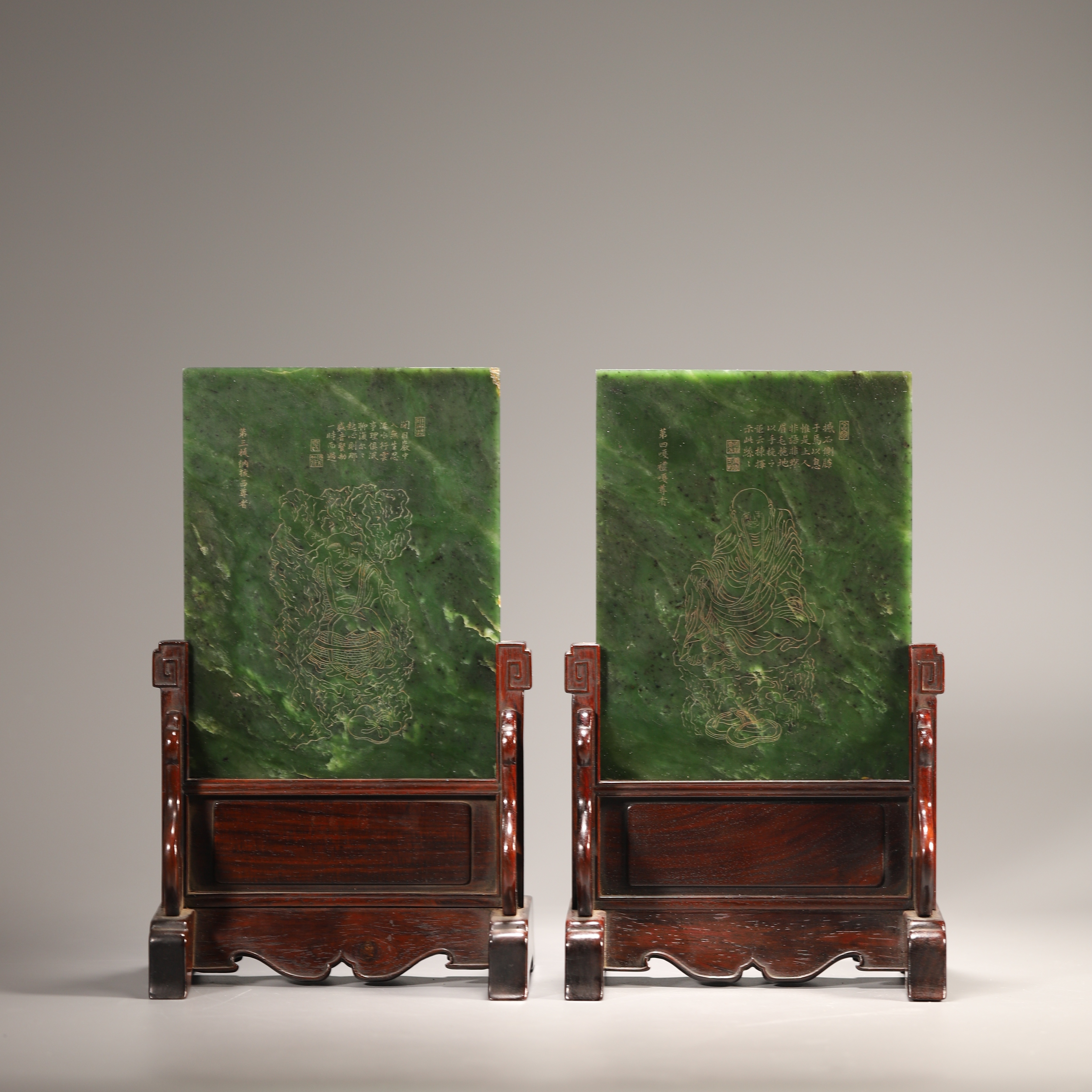 Lot24民国 碧玉阴刻罗汉插屏一对