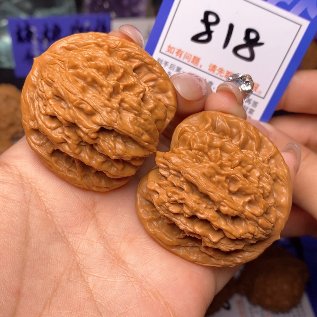 文玩核桃把件45麦穗虎头818