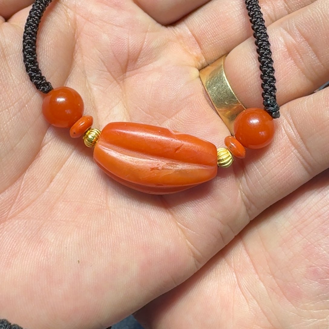 南红玛瑙未镶嵌颈饰