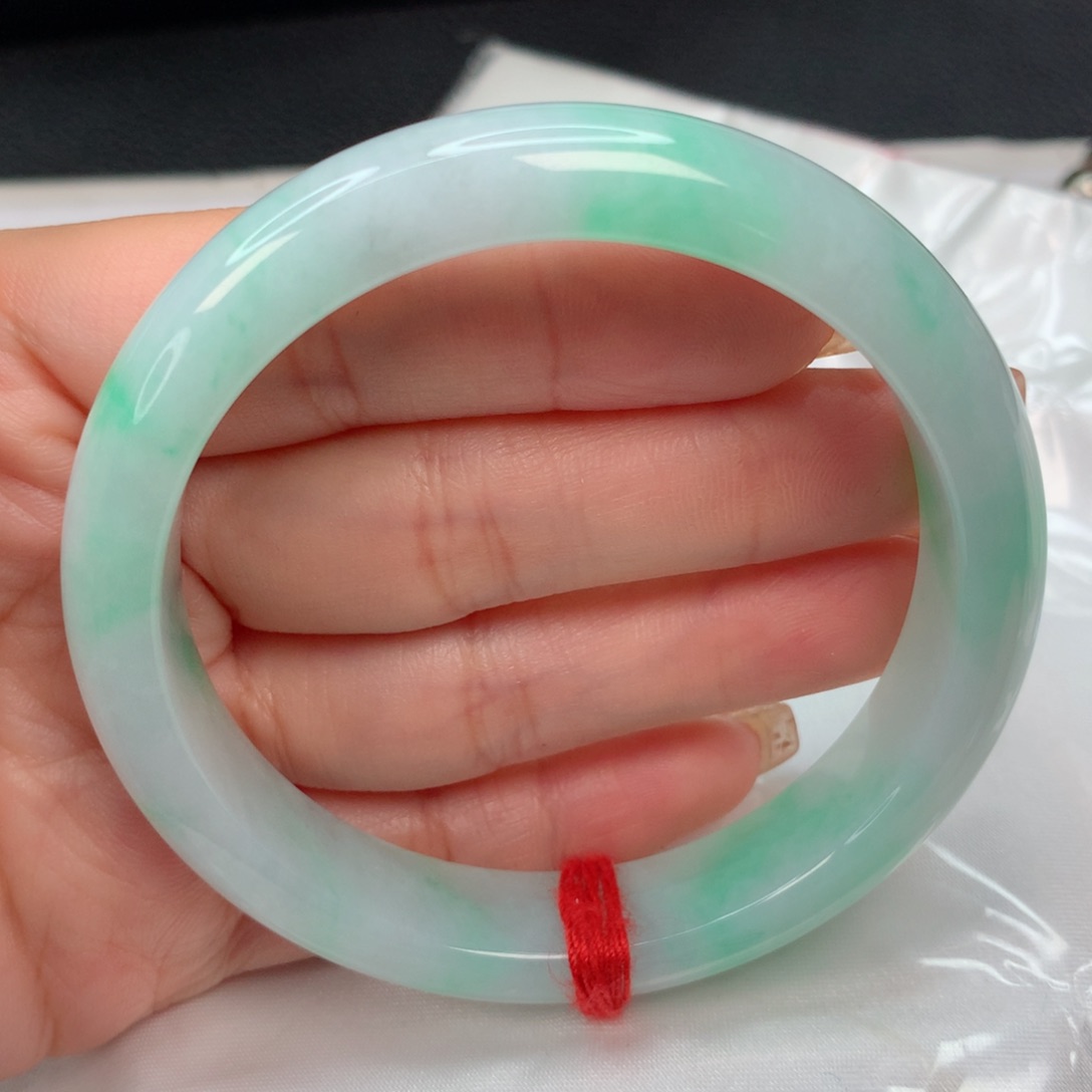 翡翠手镯未镶嵌55-57 白底青