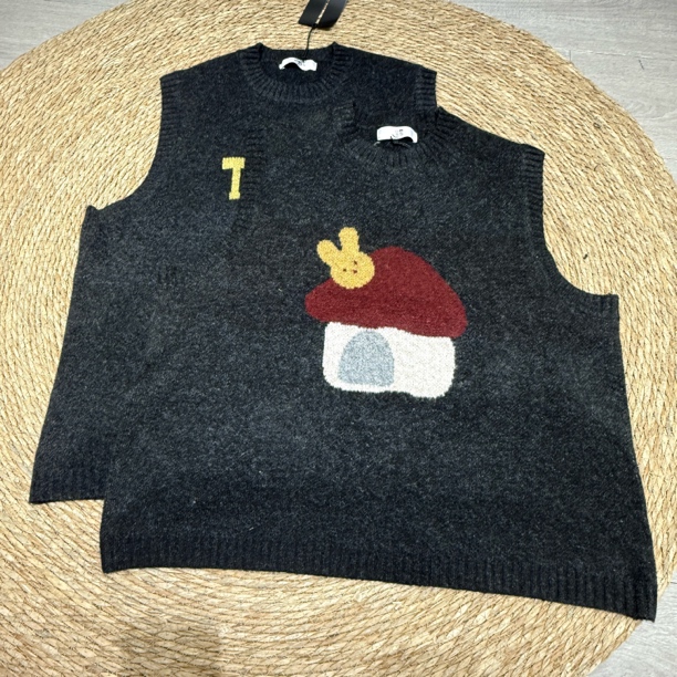 秋冬春宽松减龄卡通图案圆领针织毛衣马甲