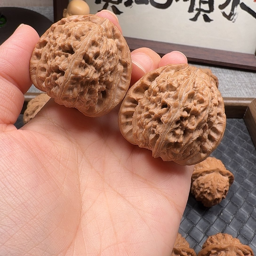 文玩核桃吊坠全品角白43