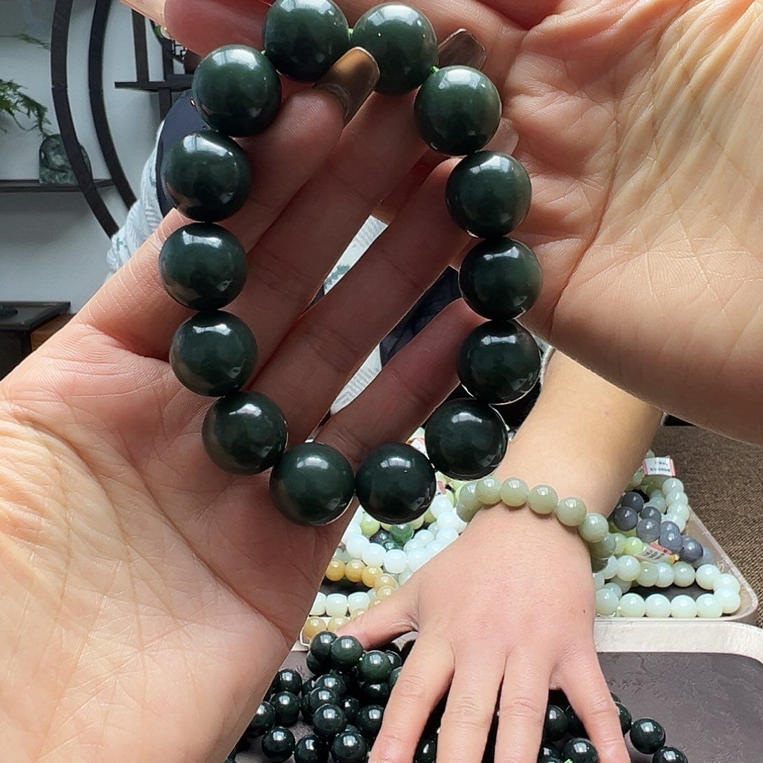 和田玉未镶嵌手链16叶城青