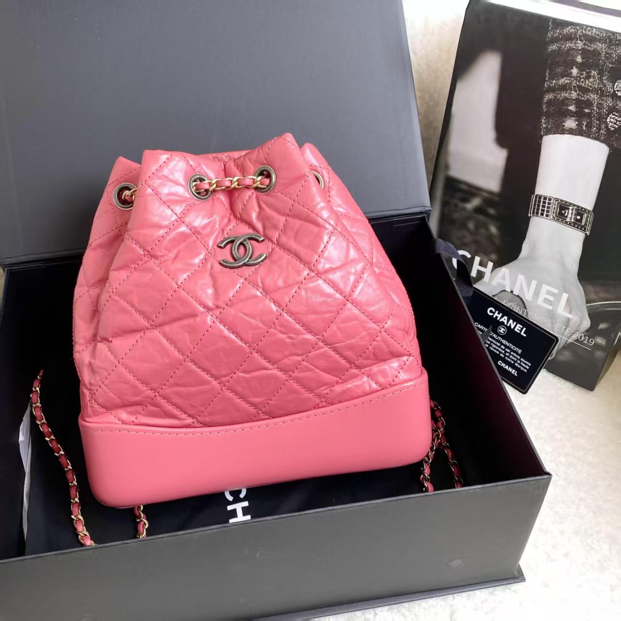 99新 Chanel/香奈儿 粉流浪双肩包/12期免息 /75252155/代卖服务