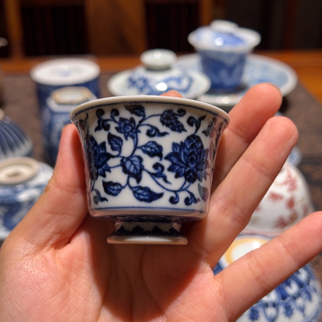 青韵堂柴窑小单杯缠枝莲