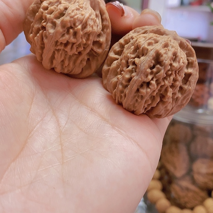 【闪购商品】文玩核桃把件39.5四座楼