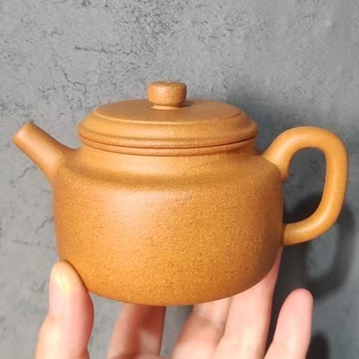 宜兴半手工紫砂壶老口黄金段德中容量180cc