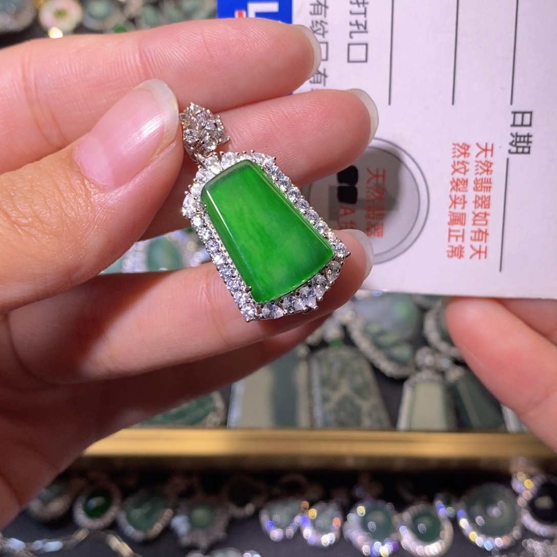 翡翠银S925镶嵌颈饰