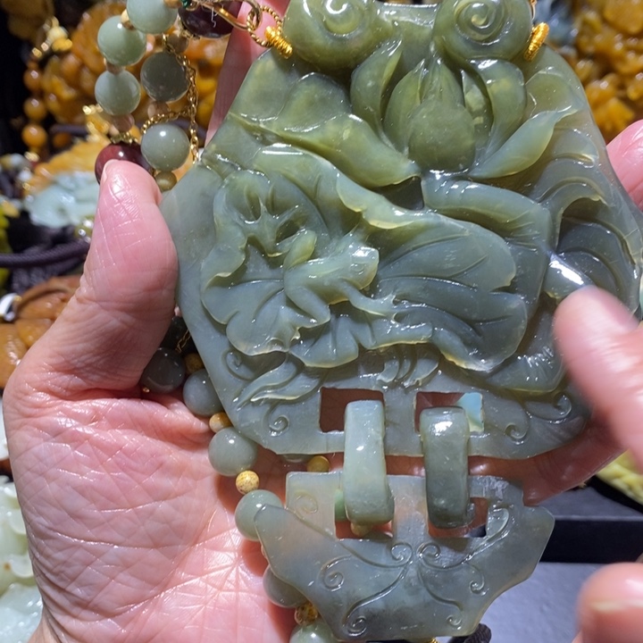 岫玉岫玉吊坠未镶嵌