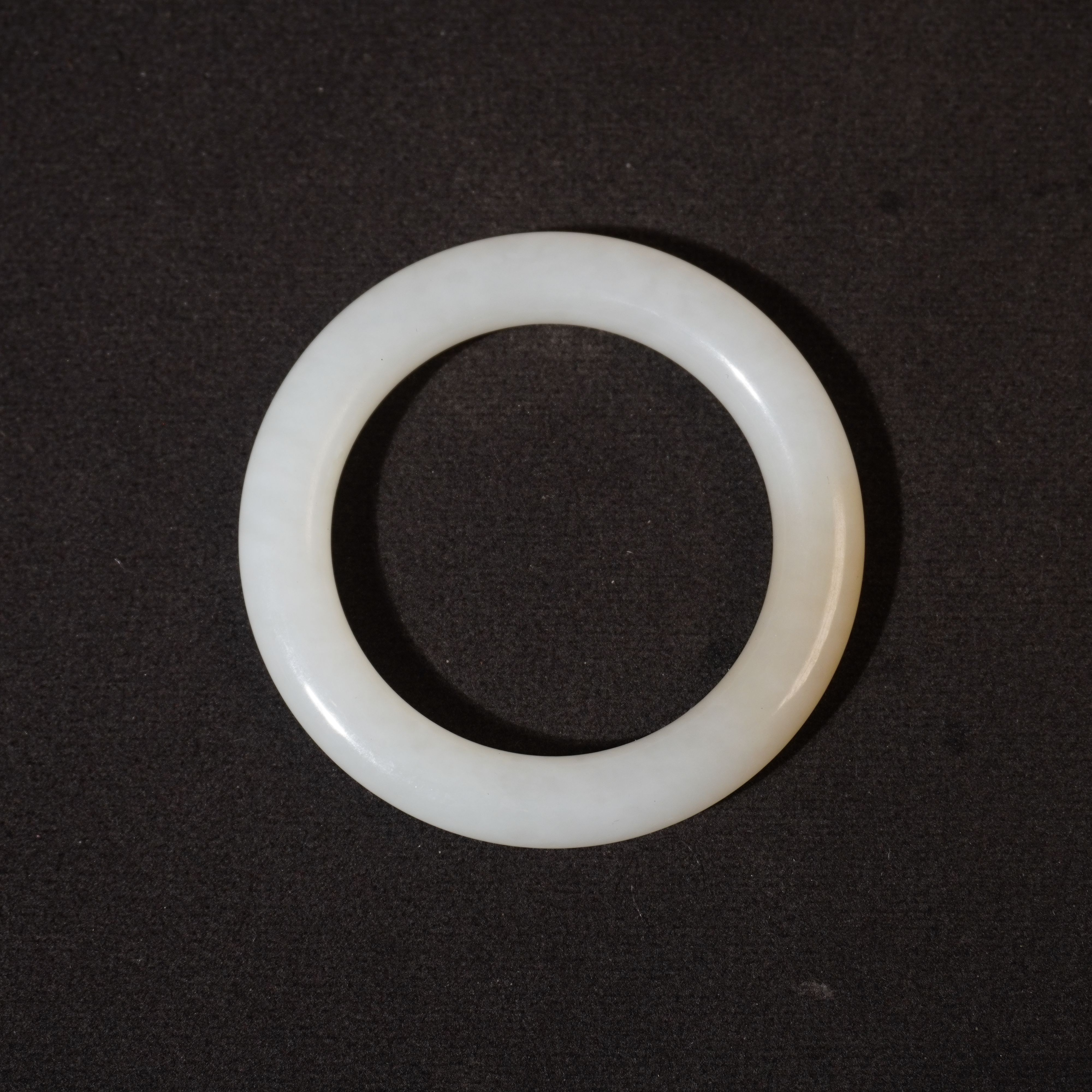 8NK24  清  和田玉玉环