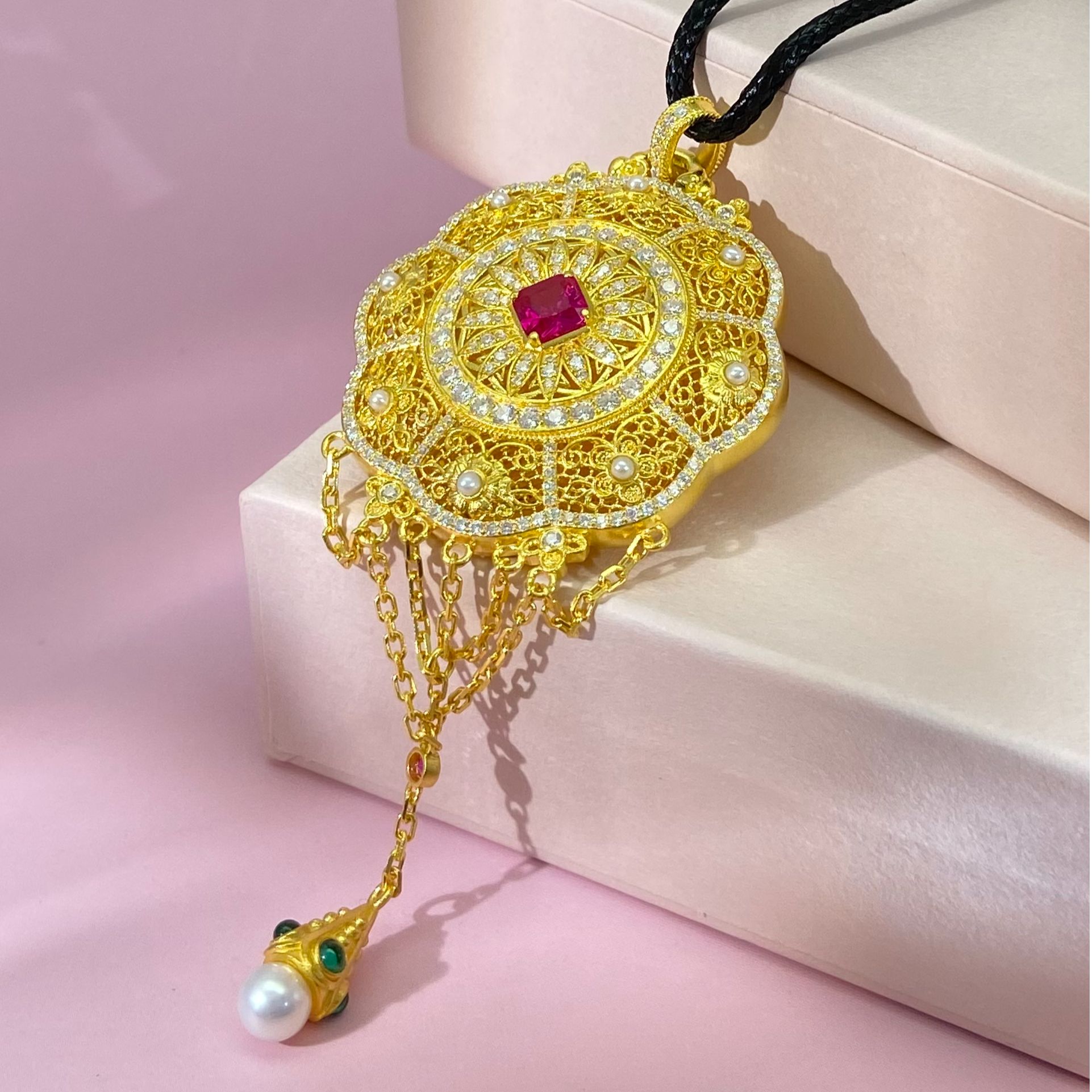 爱恋珠宝足金四时如意公主香囊吊坠复古时尚国潮~~