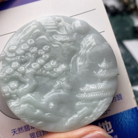 翡翠颈饰未镶嵌翡翠