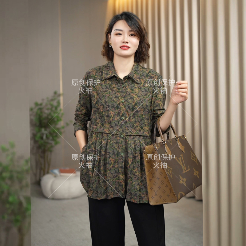 火袖D896复古娃娃领印花上衣女2024新款宽松洋气长袖大码妈妈装