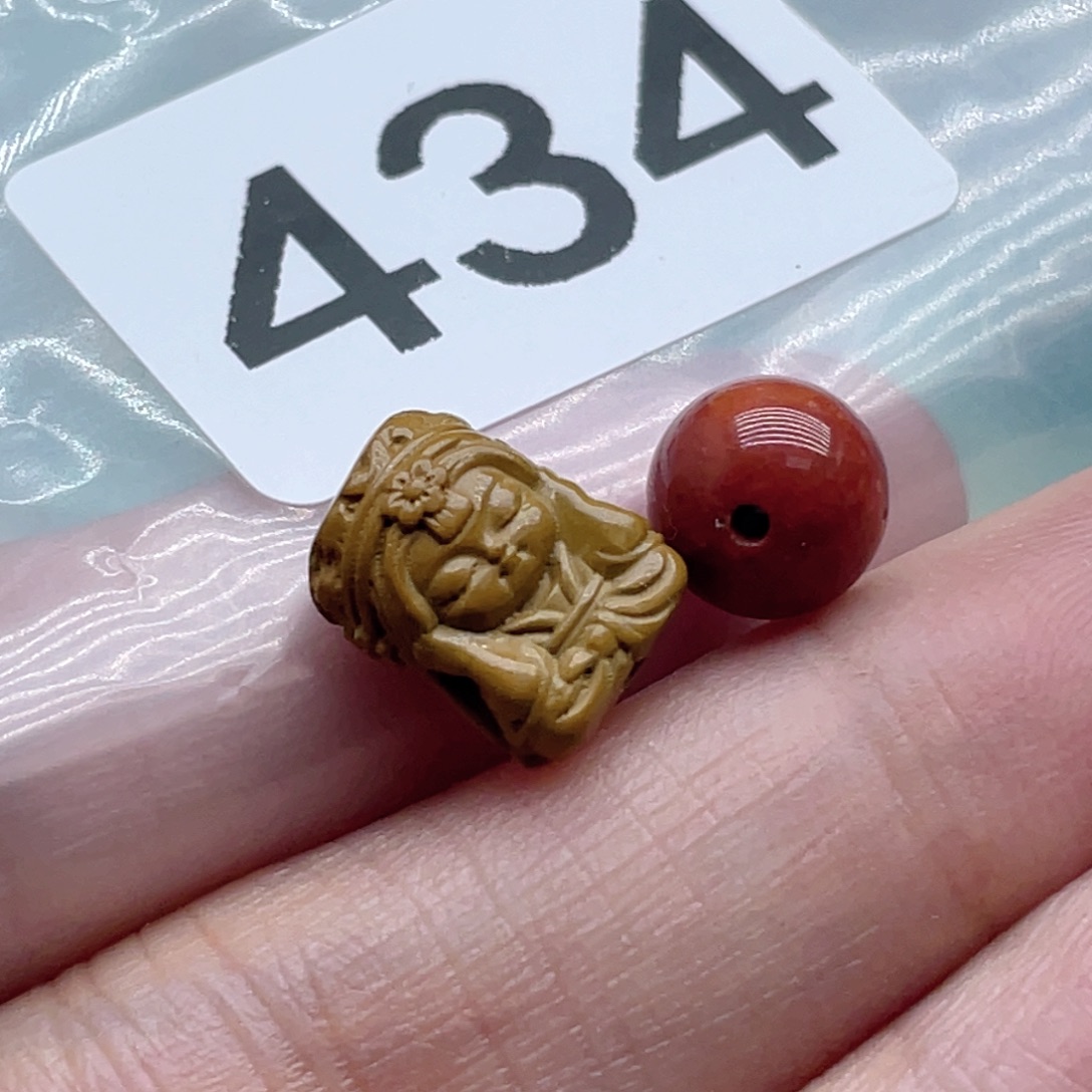 未镶嵌南红玛瑙珠宝奇石