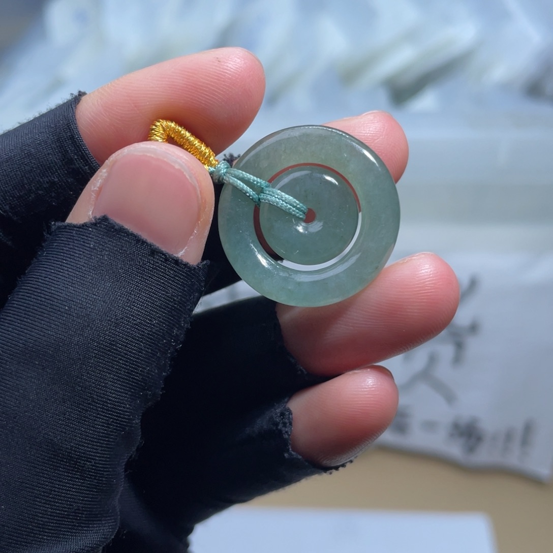 翡翠散珠清货不退换