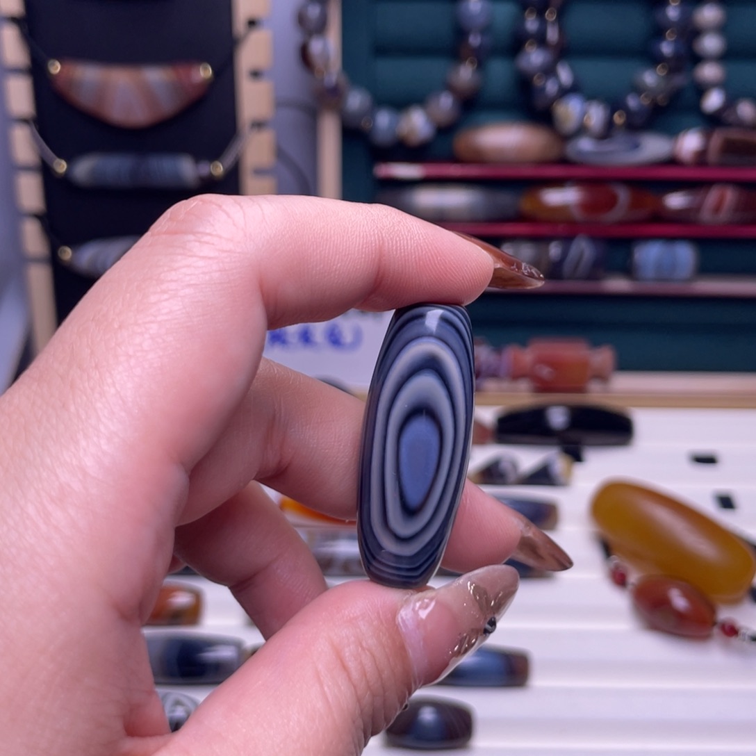 罗***璋玛瑙/玉髓合金颈饰