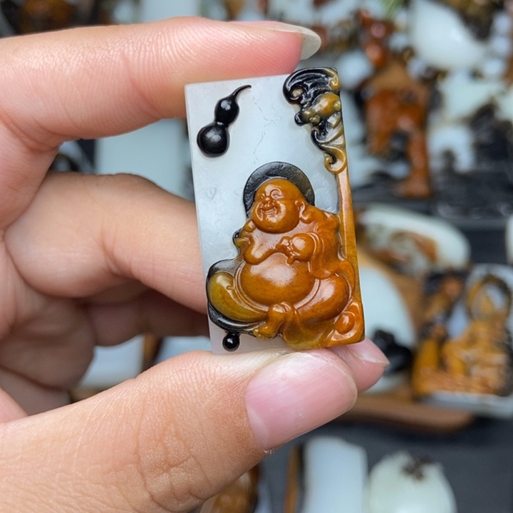 风***水和田玉未镶嵌颈饰