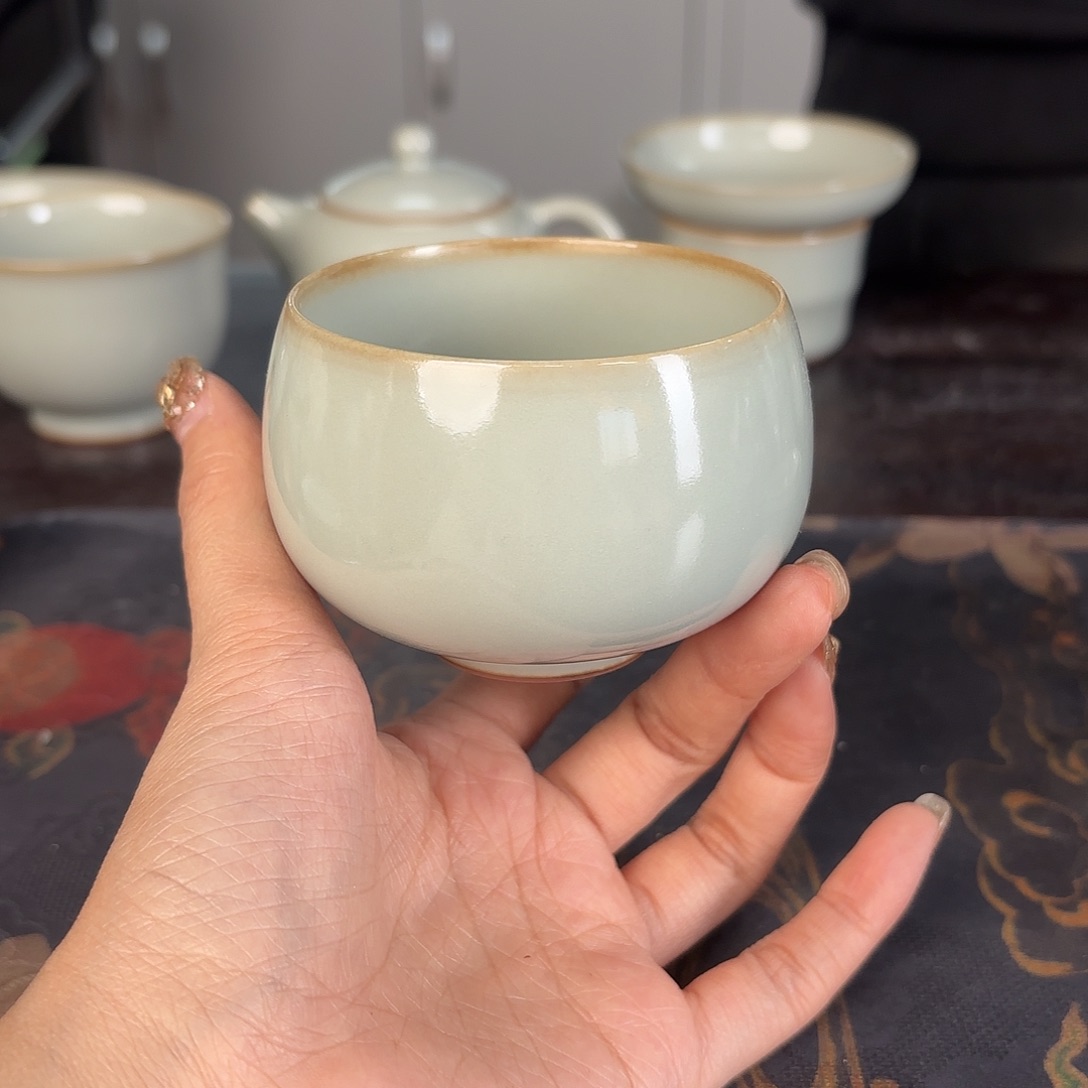 龙泉云间青瓷小米茶器