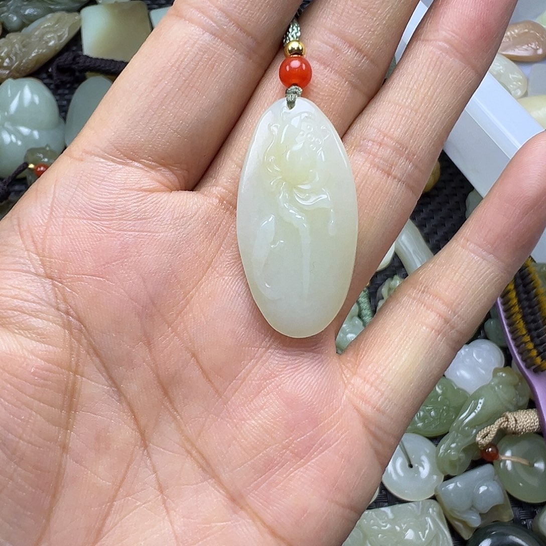 和田玉未镶嵌吊坠(不含链)卡36