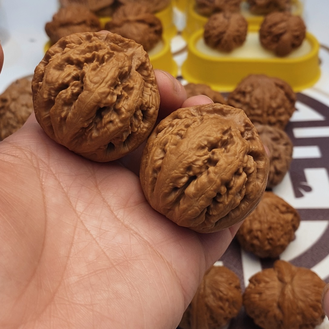 文玩核桃吊坠霸王龙43尺全品