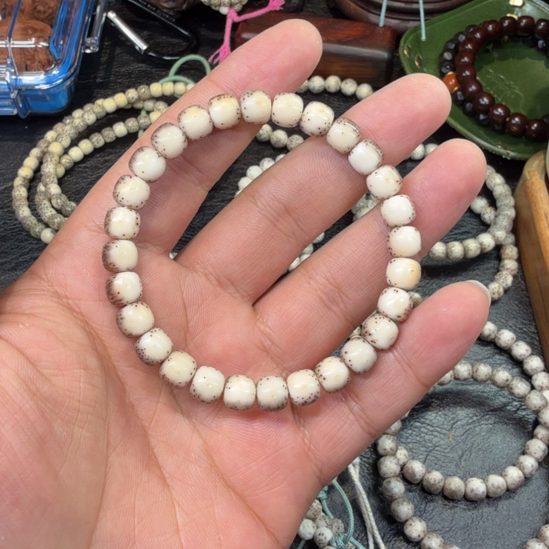 星月菩提手串8x7冰透火烧单圈