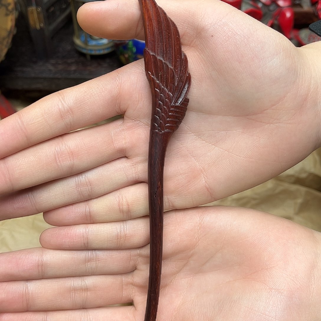 大叶紫檀（黑酸枝木类）