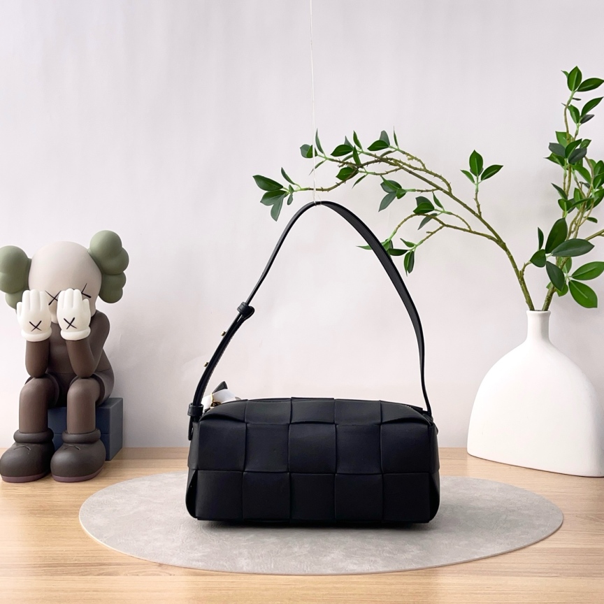 95新 BOTTEGA VENETA/葆蝶家 Casstte /单肩包/4200
