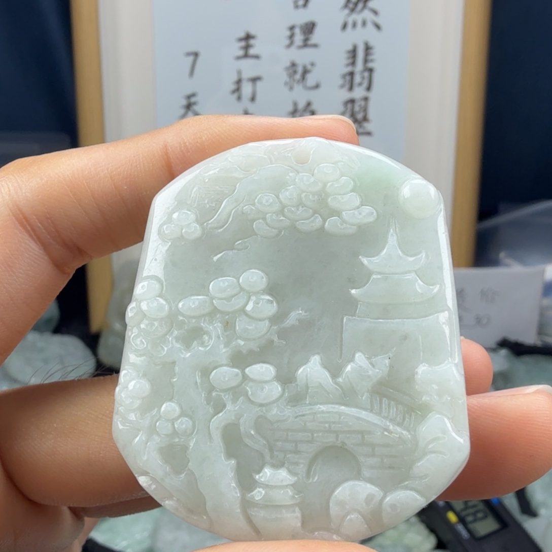 翡翠未镶嵌颈饰翡翠