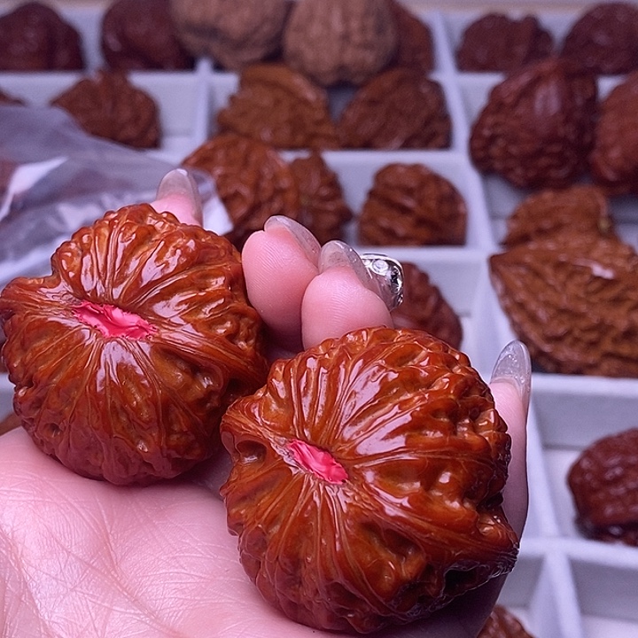 段***~文玩核桃吊坠文玩和U文玩核桃