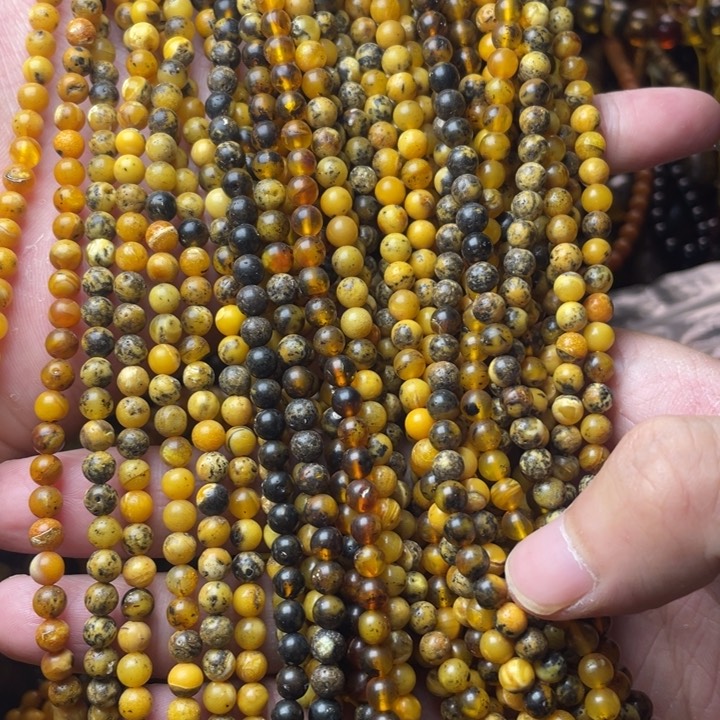 未镶嵌琥珀珠宝奇石