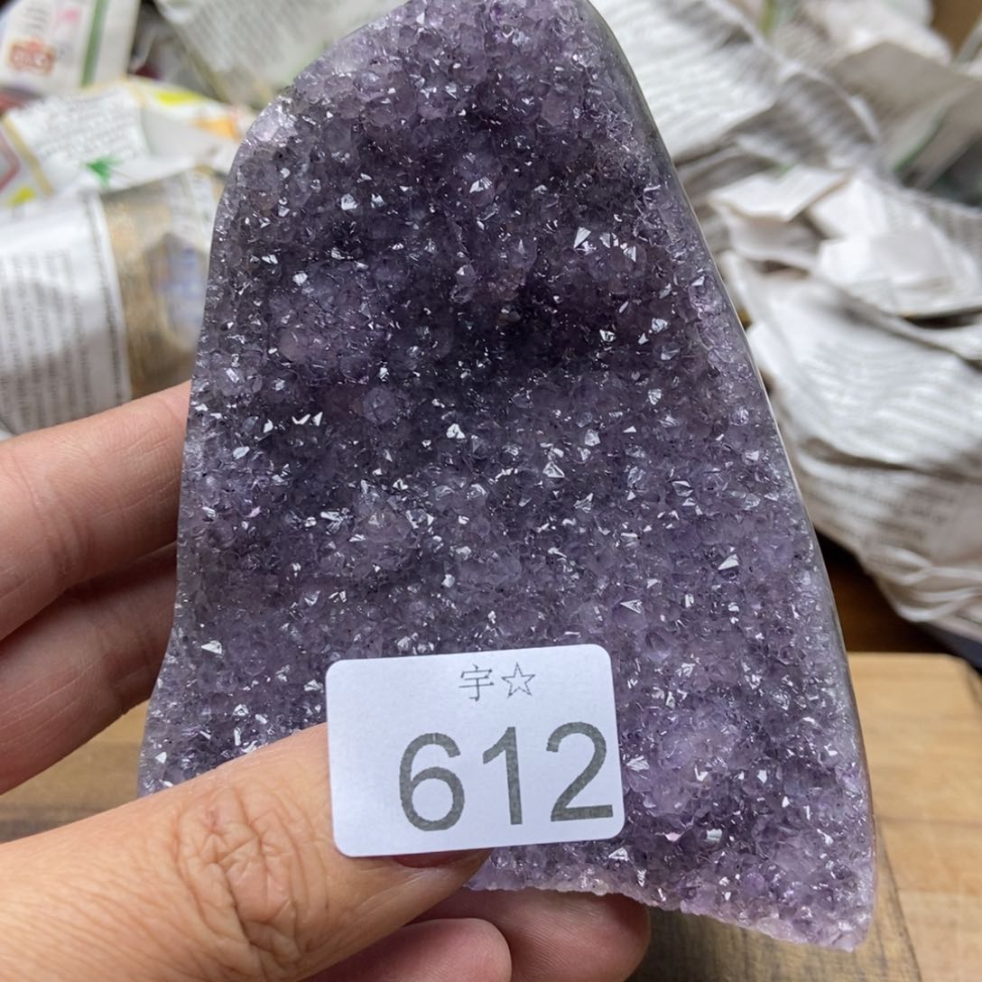 紫晶天然水晶摆件未镶嵌