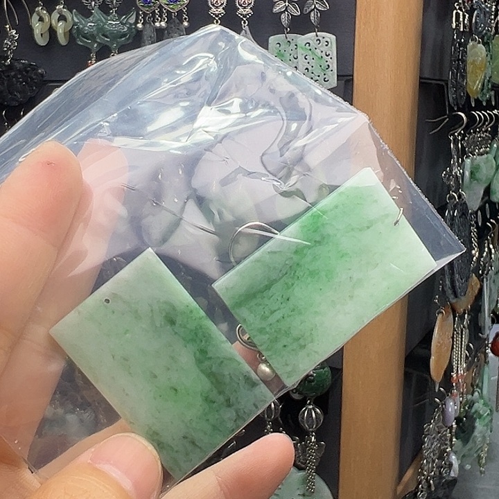 丰***满翡翠银S925镶嵌耳饰