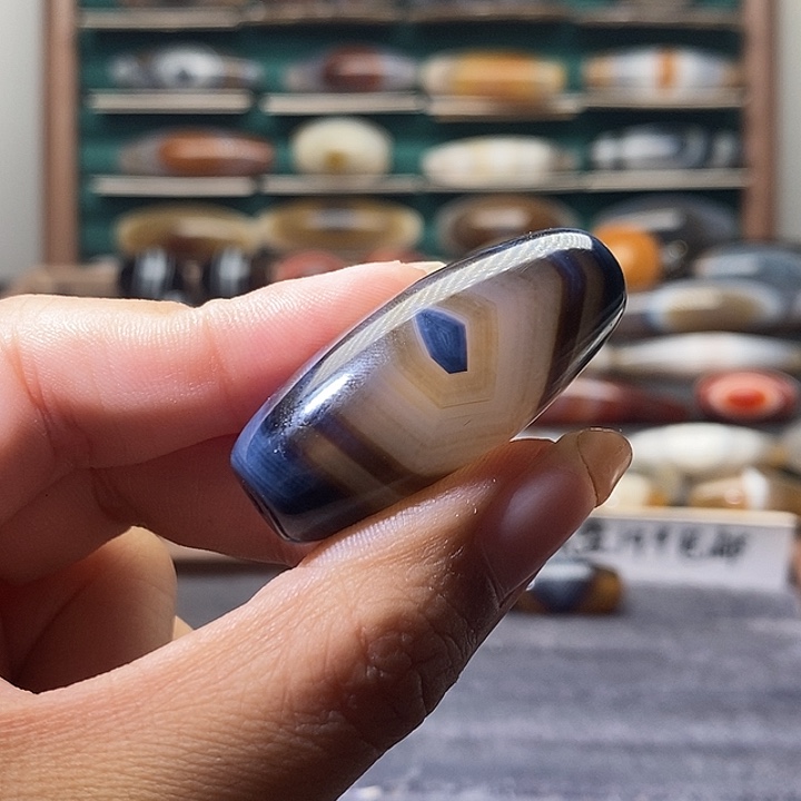 芝***芝玛瑙/玉髓未镶嵌吊坠(不含链)