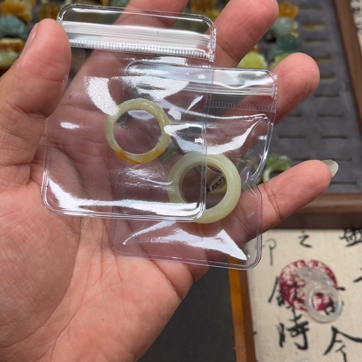 蛇纹石玉戒指合金拾*