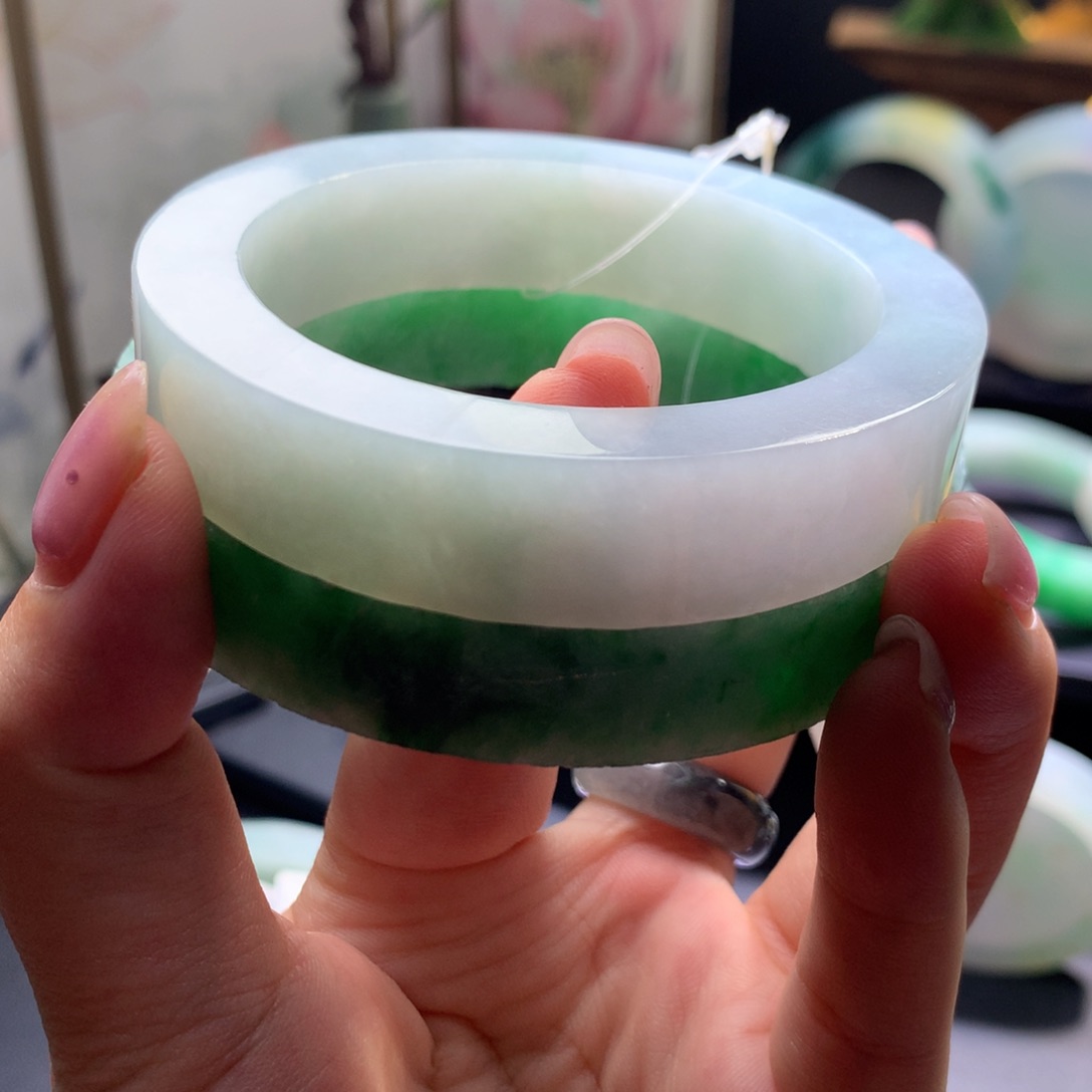 定制翡翠翡翠手镯未镶嵌翡翠手镯