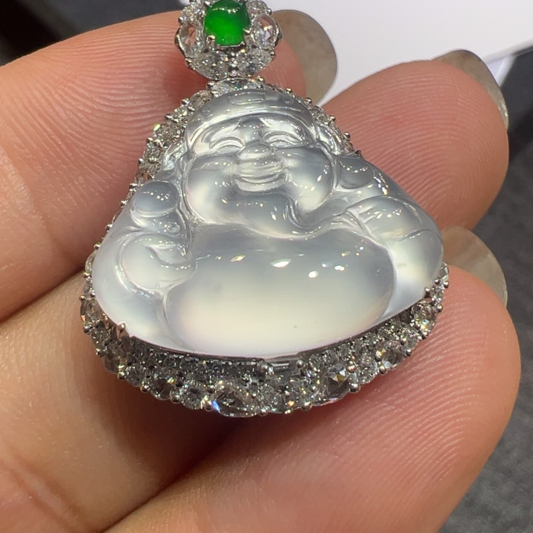 翡翠18K金镶嵌颈饰