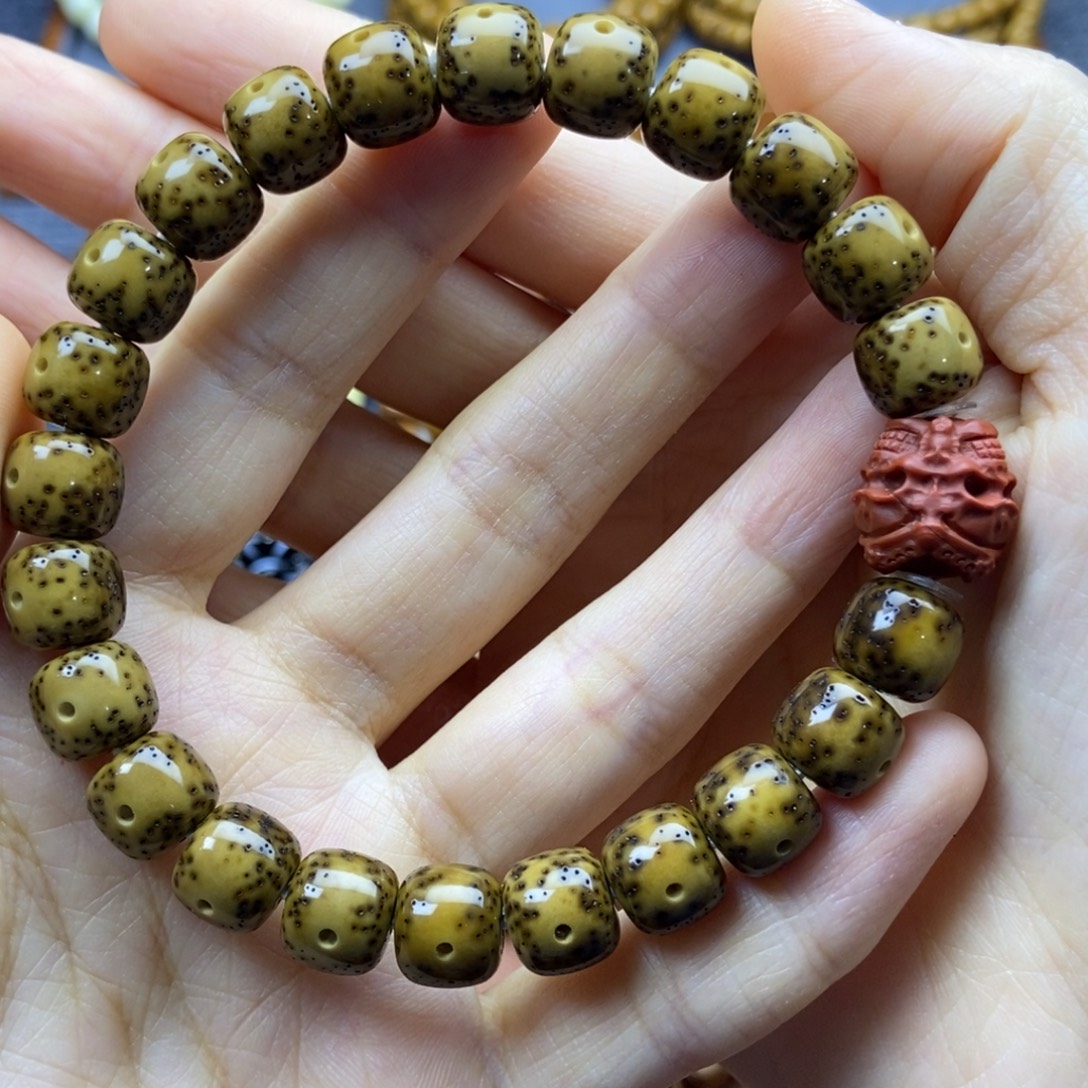 吊坠星月菩提月流白