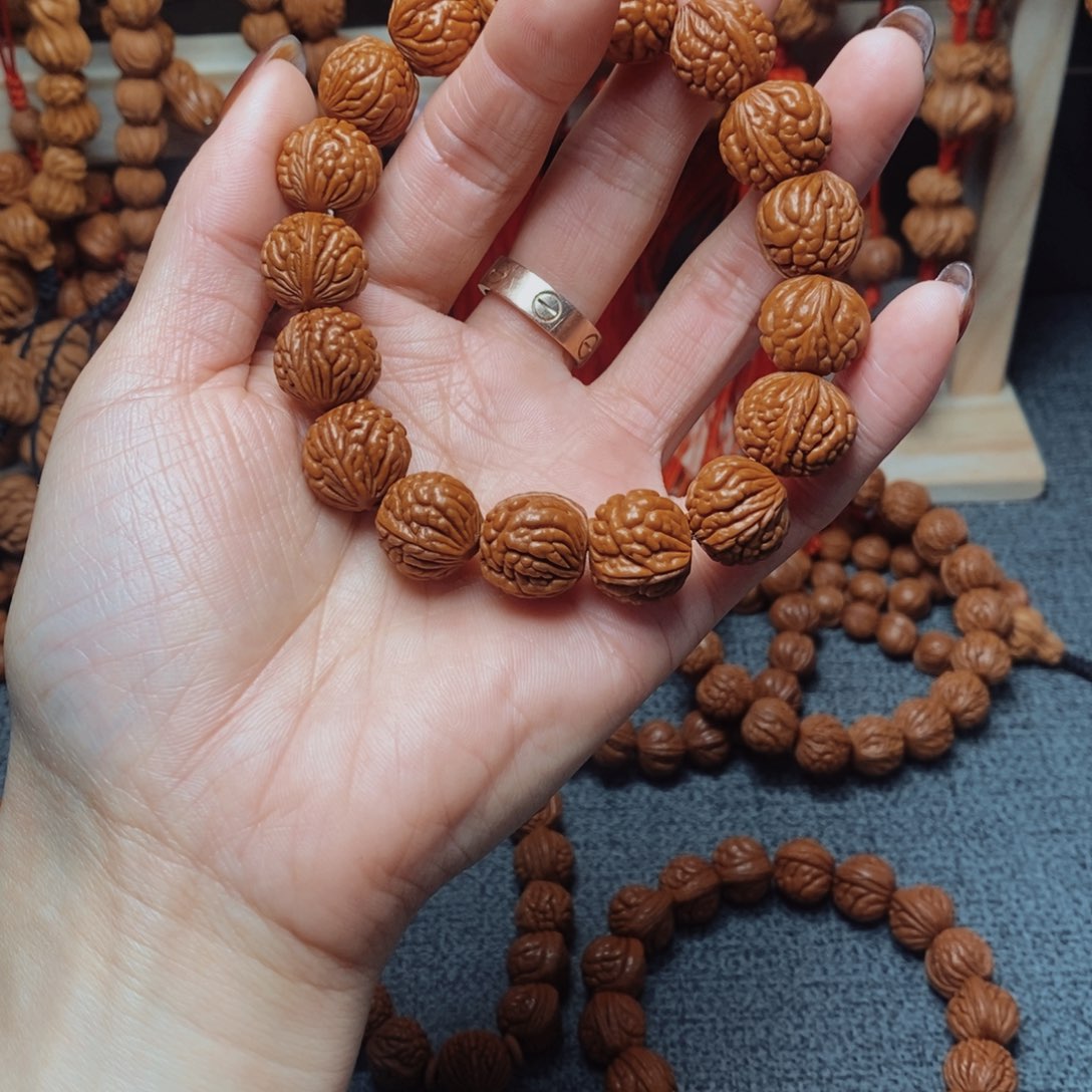 吊坠桃核龙纹桃枭