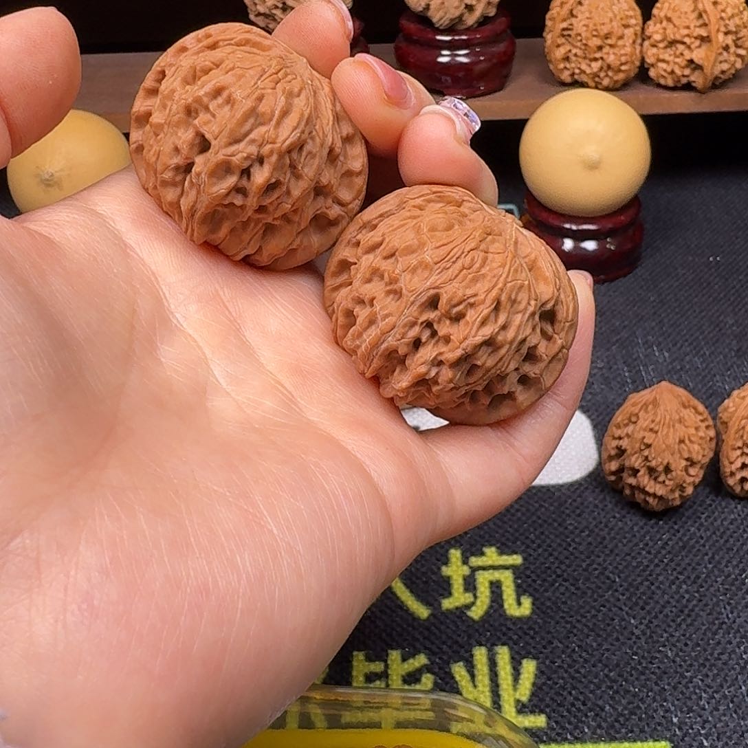 文玩核桃吊坠灵**王41磨盘