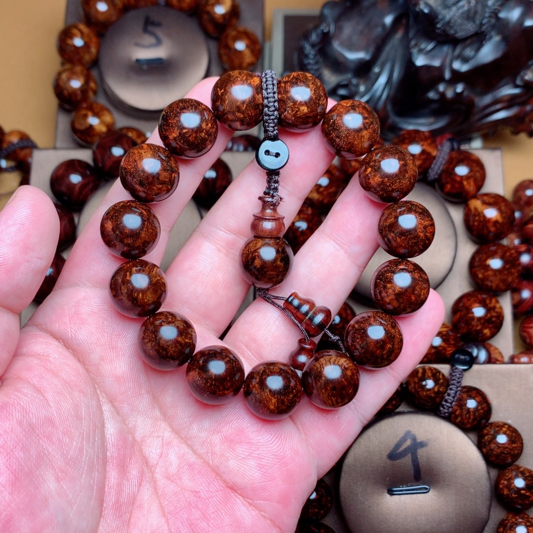 黄花梨/降香黄檀1.5瘤疤烟花蜘蛛乱纹