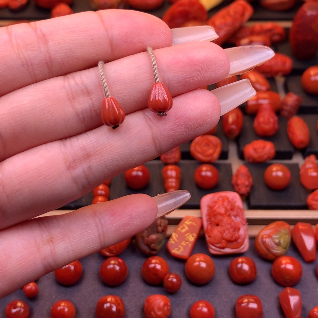 南红玛瑙未镶嵌原矿水滴弟子珠7mm