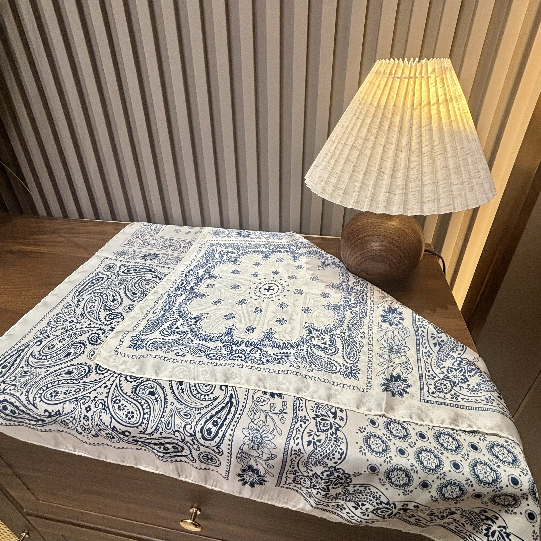 【青花四格】韩式时尚毛布料（440）