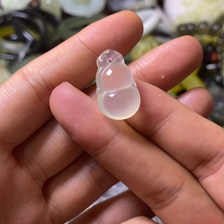 岫玉岫玉颈饰未镶嵌