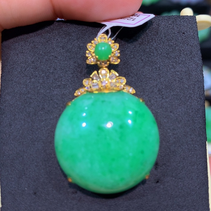 翡翠18K金镶嵌手链翡翠