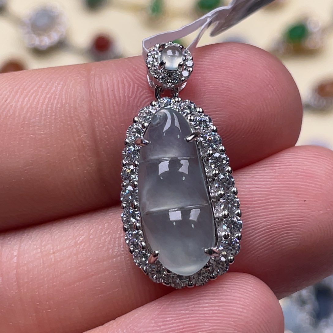 翡翠颈饰银S925镶嵌纯天然缅甸翡翠