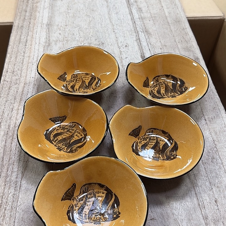 瓷片噗哈哈哈哈哈哈哈哈哈我