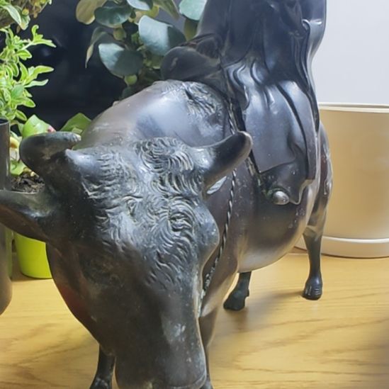 三***康玻璃玻璃制品摆件铜牛