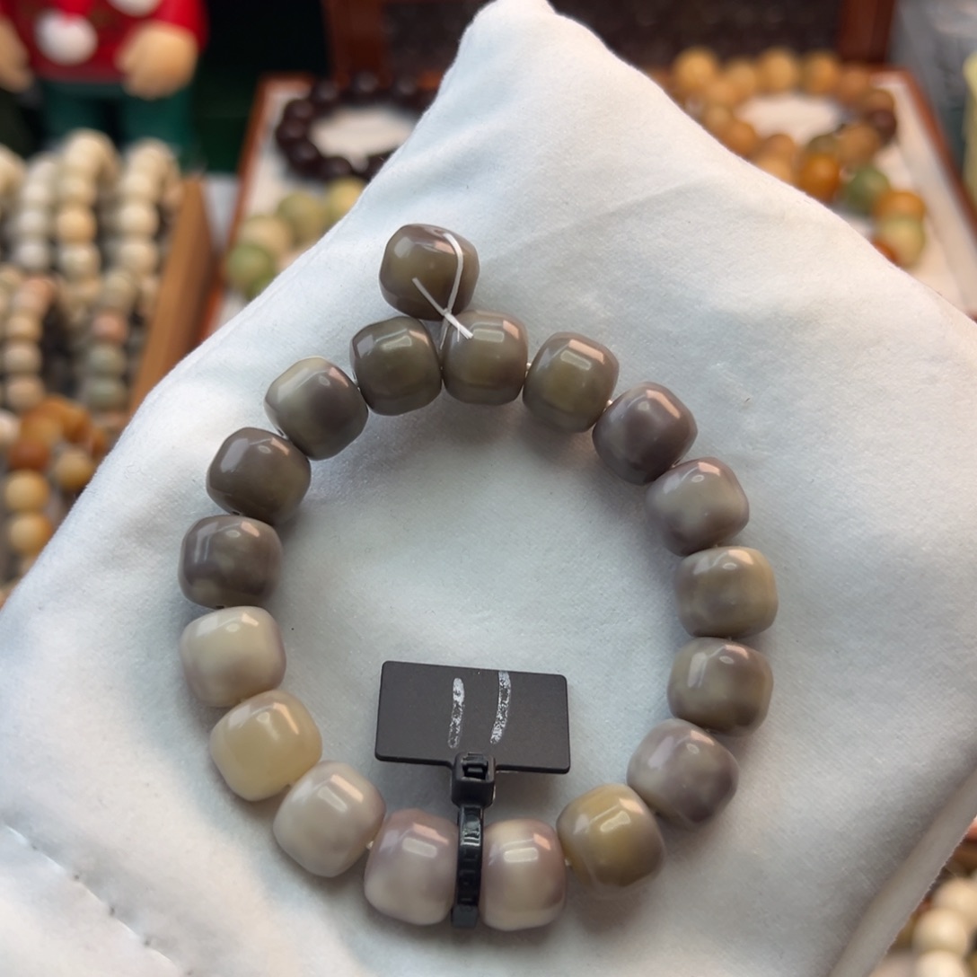 菩提根/象牙果手串卡13汉堡紫色系全品