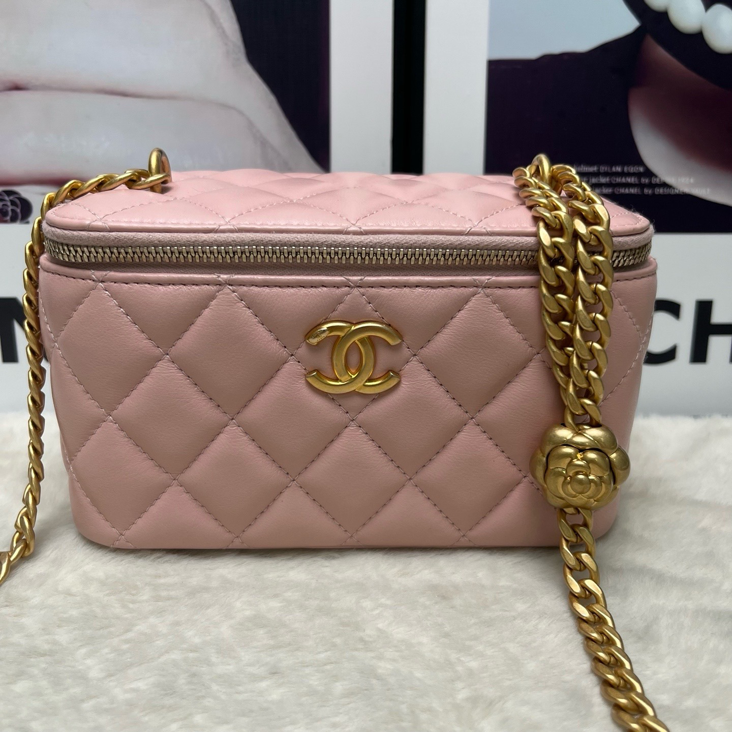 99新 Chanel/香奈儿 樱花粉山茶花长盒子